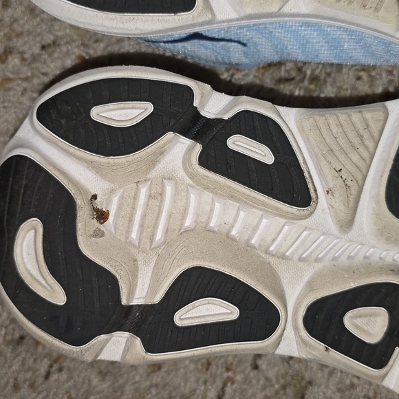 Hoka Gaviota 5 WIDE - Picture 5 of 8